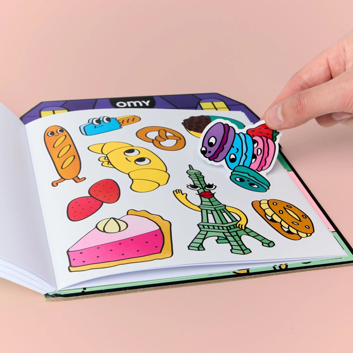 Carnet de coloriage 34 pages + stickers, Coloring Boutique — OMY — French Baguette — autre vue 2 | Appart 17 Bruxelles