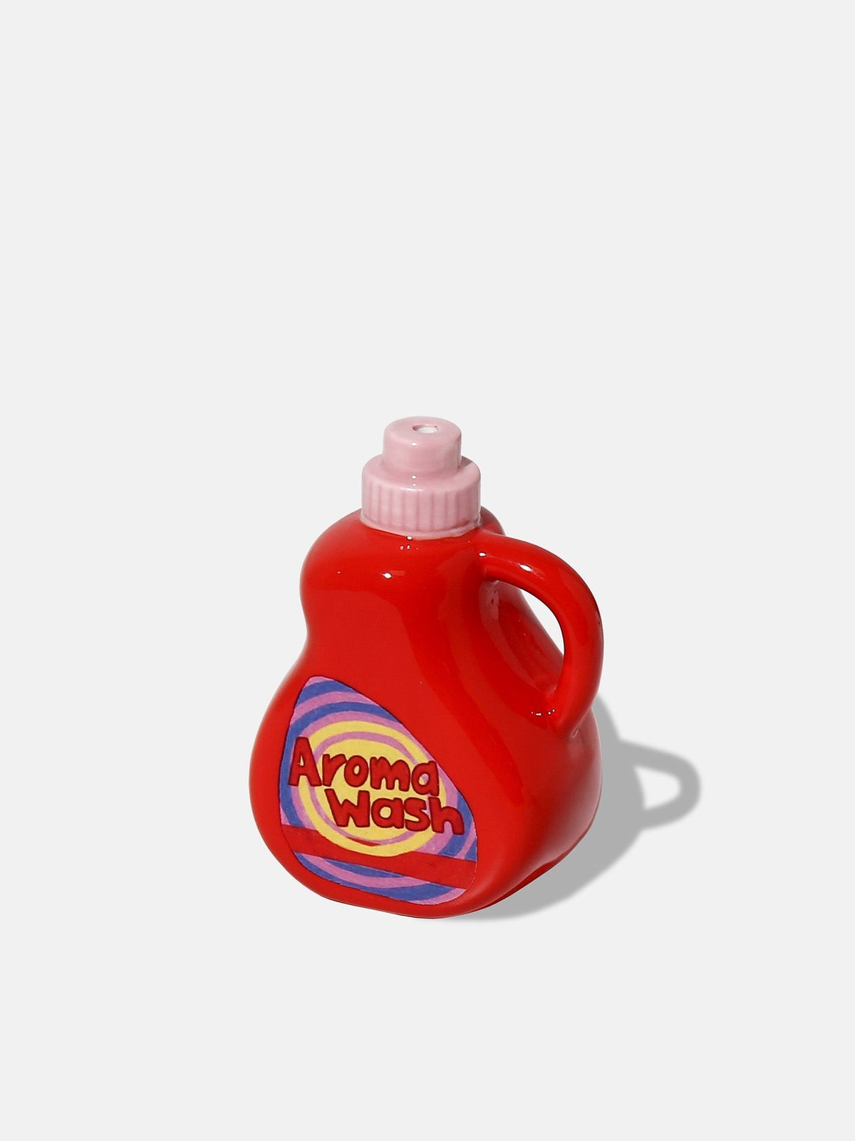Porte-encens bidon de lessive Freshup en céramique — DOIY — Rouge — mis en scène 3 | Appart 17 Bruxelles