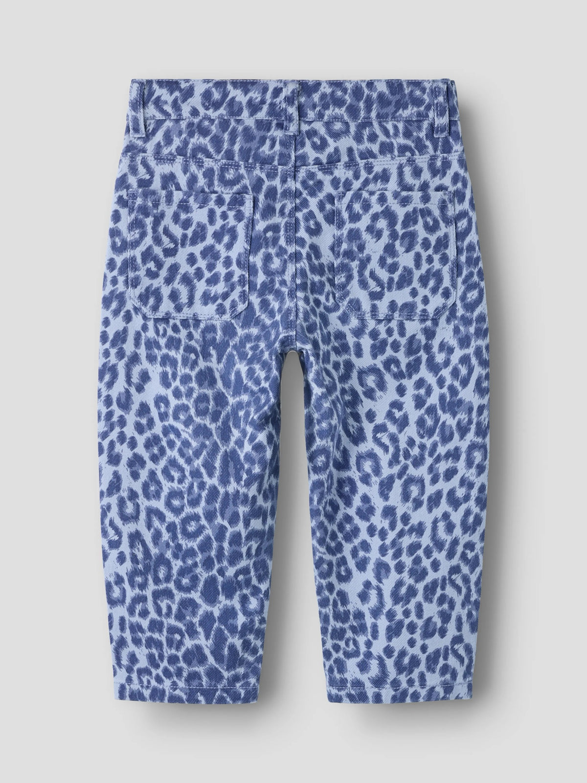 NMFBELLA Pantalon mom en sergé imprimé léopard — name it — Purple Impression Leo — packshot, dos 4 | Appart 17 Bruxelles