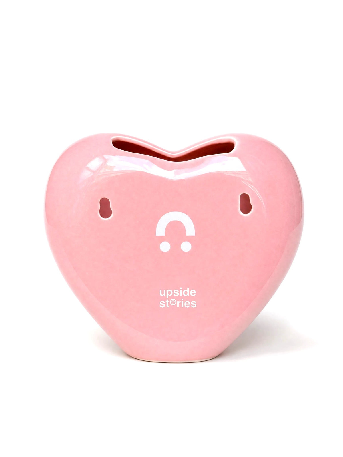 Vase cœur Love Patch en céramique — Upside Stories — Rose — mise en situation 4 | Appart 17 Bruxelles