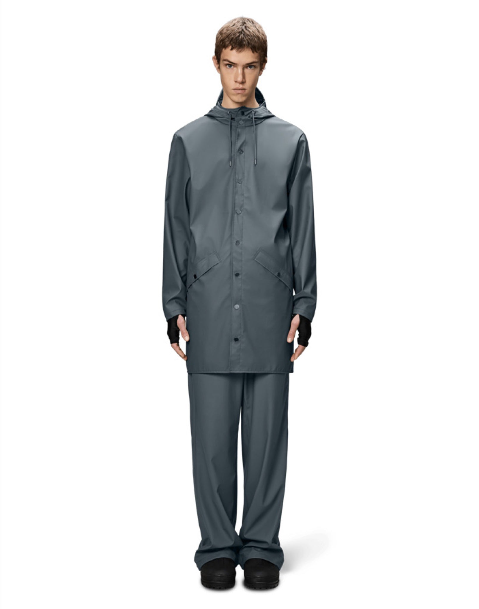 Long Jacket W3 Imperméable long unisex — Rains — Lagoon — porté, vue de face | Appart 17 Bruxelles