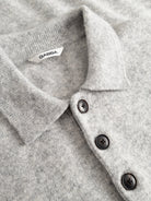 GABpietro Polo en maille à motif argyle, coupe boxy — Gabba — Lt. Grey Melange — détail du col 5 | Appart 17 Bruxelles