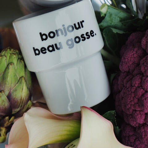 Gobelet « Bonjour beau gosse » — Félicie Aussi — Bonjour beau gosse — photo produit | Appart 17 Bruxelles