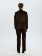 SLMREG-ENZO Blazer en velours côtelé de coton bio — Selected Homme — Delicioso — porté, de dos 4 | Appart 17 Bruxelles