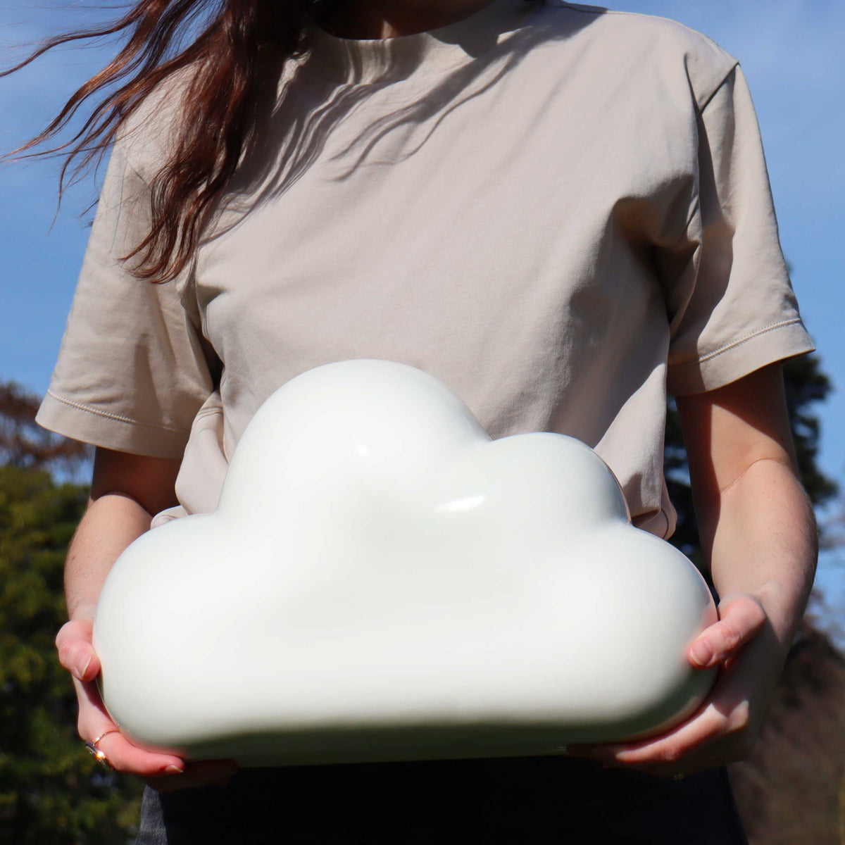 Vase Grand Nuage en céramique — Upside Stories — Blanc — mise en situation 6 | Appart 17 Bruxelles
