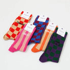 Chaussettes « Petit con » — Félicie Aussi — Damier bordeaux et bleu — vue 2 | Appart 17 Bruxelles