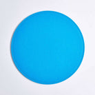 Plateaux en feutre de différentes couleurs - Parfaits pour nos tabourets: Jaune — Paper Lounge — vue de dos | Appart 17