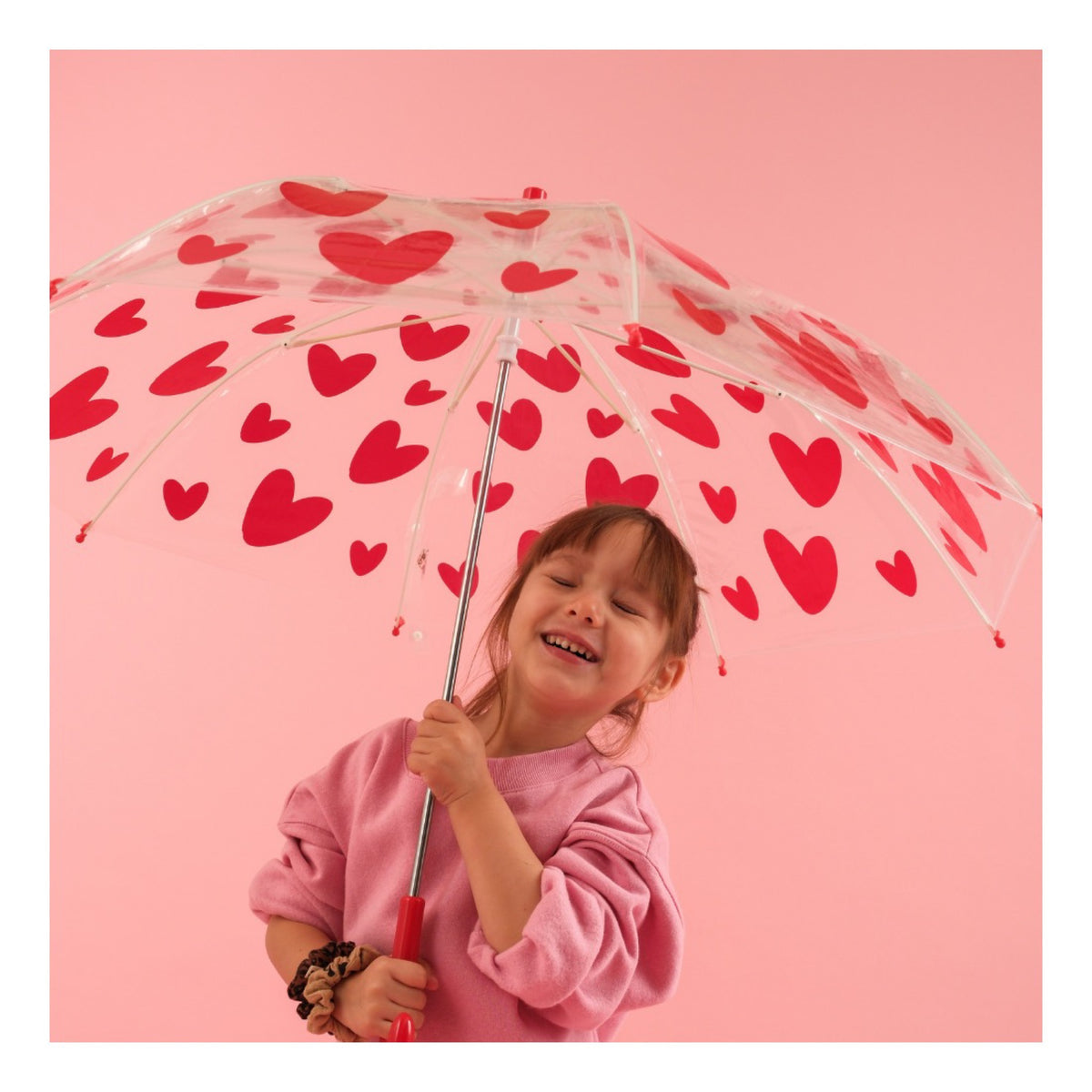 Parapluie enfant à cœurs — Atelier Wagram — Cœurs rouges — autre vue 2 | Appart 17 Bruxelles