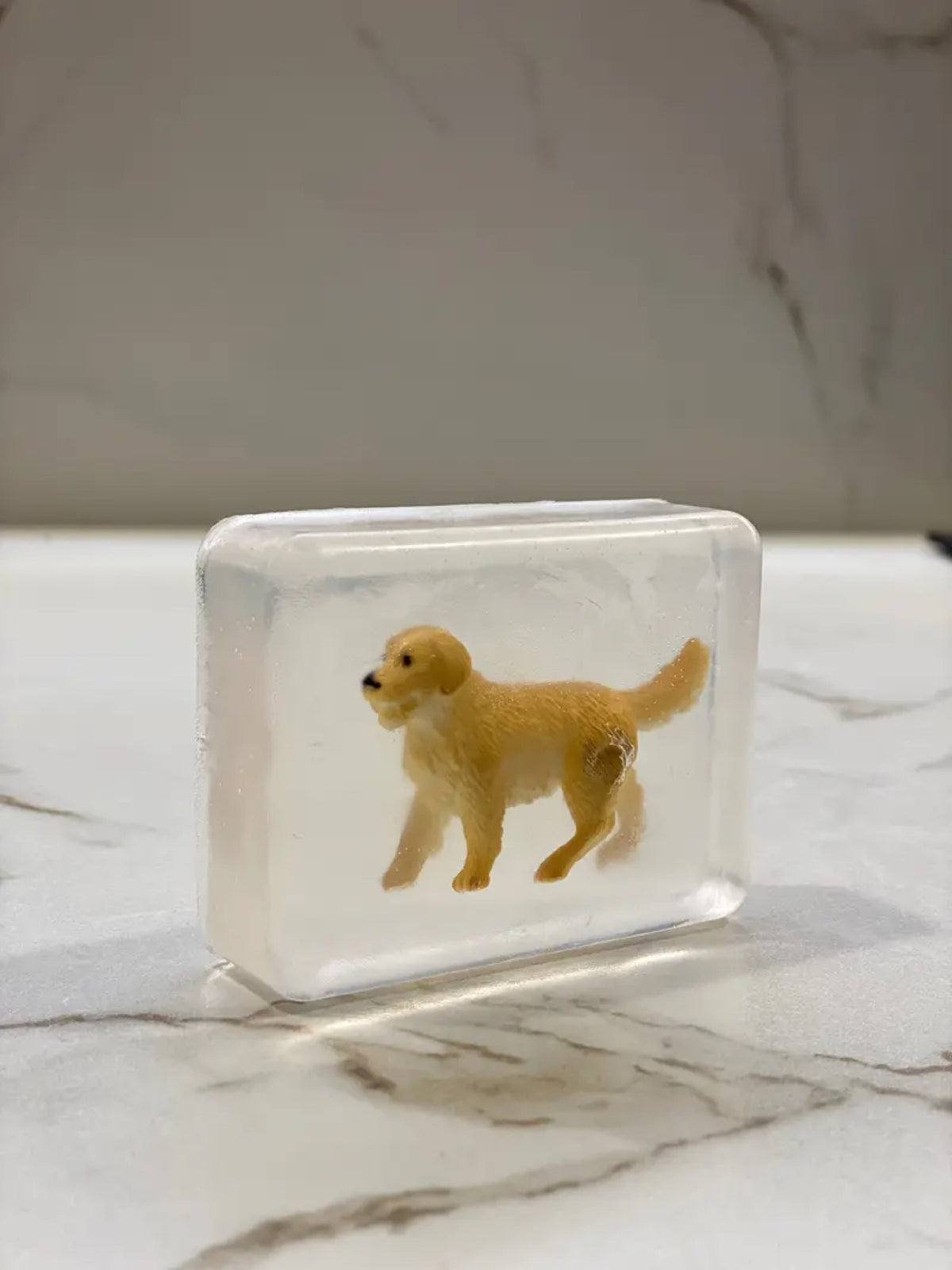 Savon surprise à figurine animal — Ludi Soap — Chien — autre vue 2 | Appart 17 Bruxelles