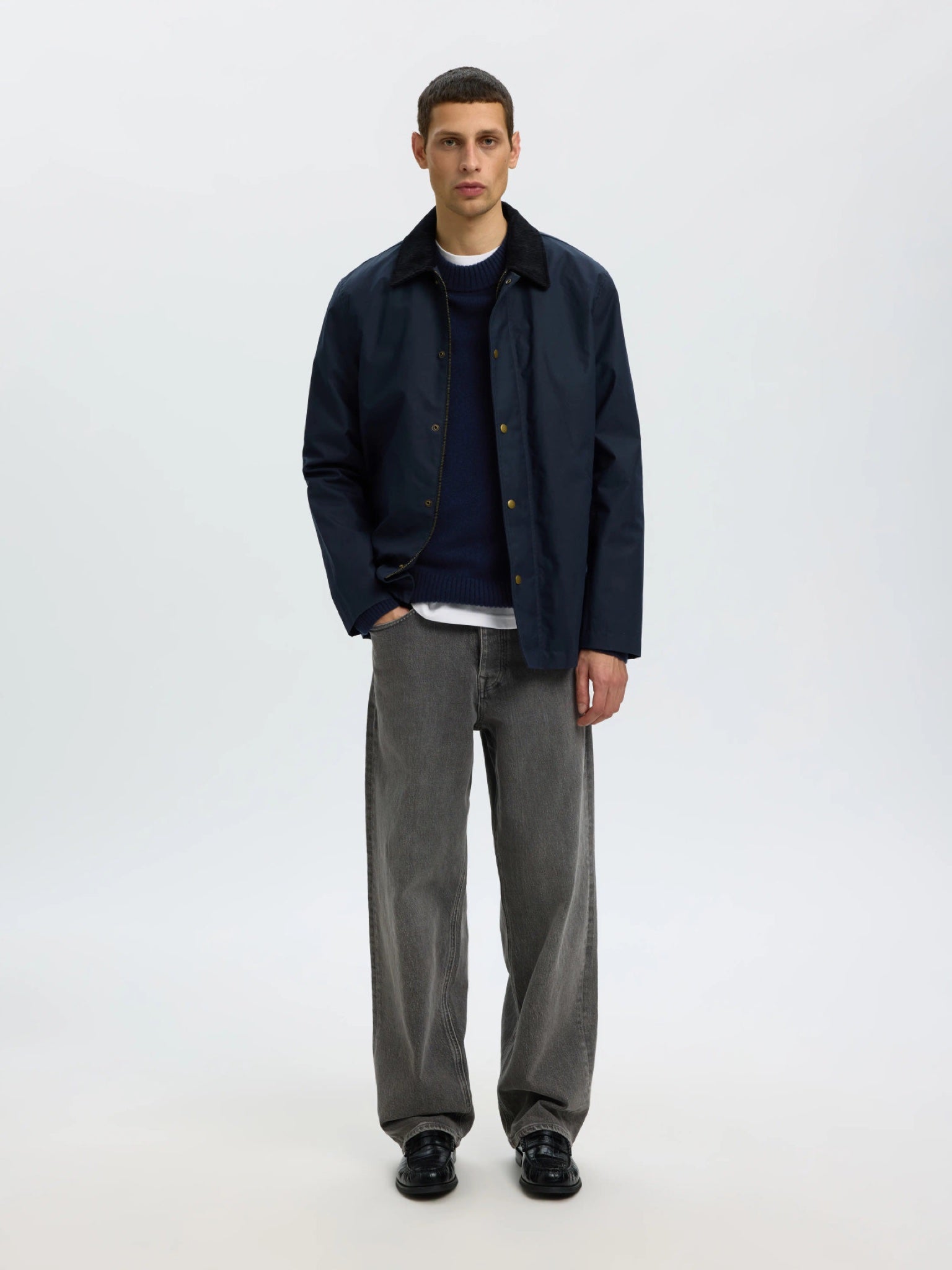 CALLE Pull laine & cachemire — Selected Homme — Navy Blazer — porté en look complet | Appart 17 Bruxelles