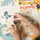 Poster créatif Poppik Dinosaures — stickers en cours de collage | Appart 17 Bruxelles
