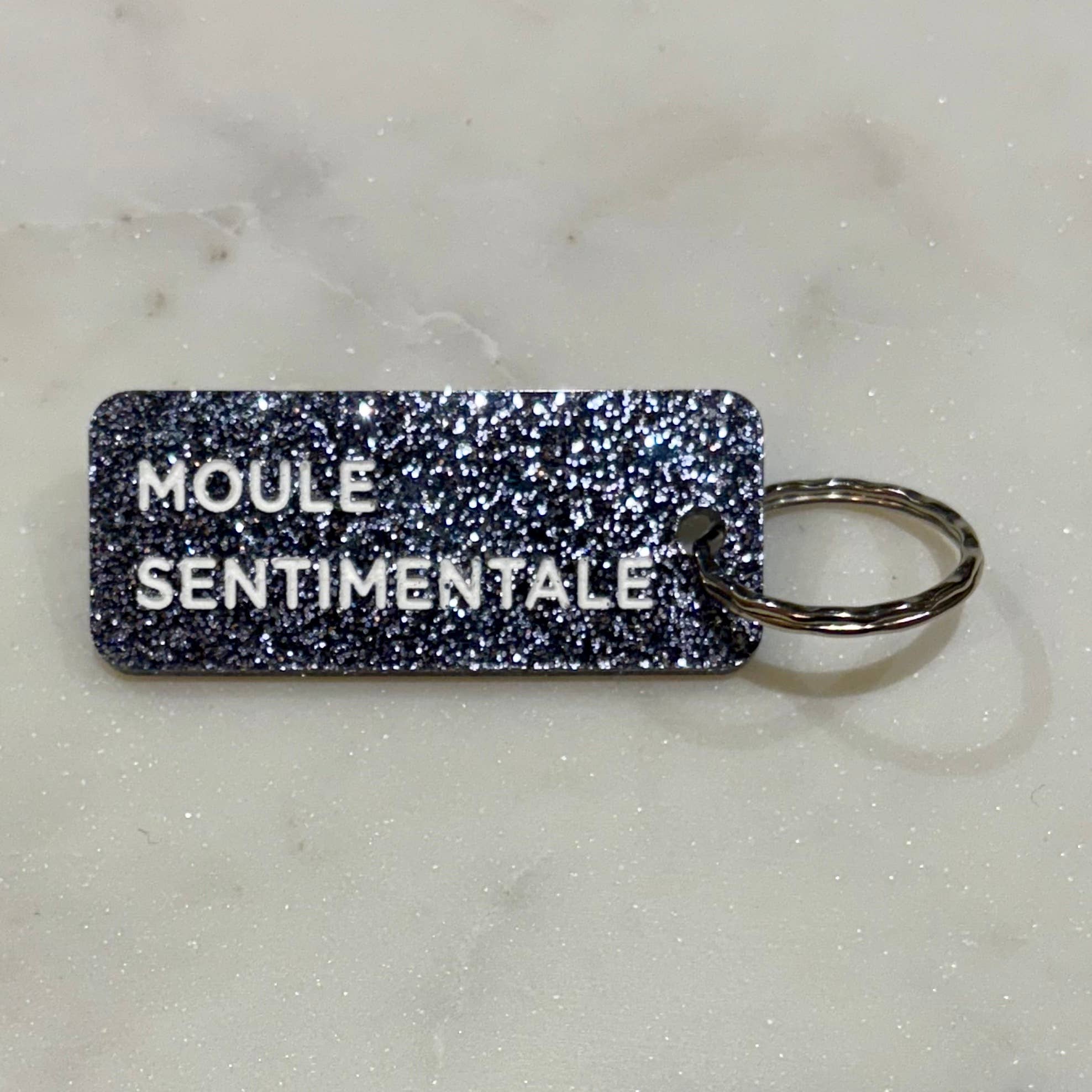 MOULE SENTIMENTALE Porte-clés à paillettes Plus de Love: Violet — Appart 17 Bruxelles