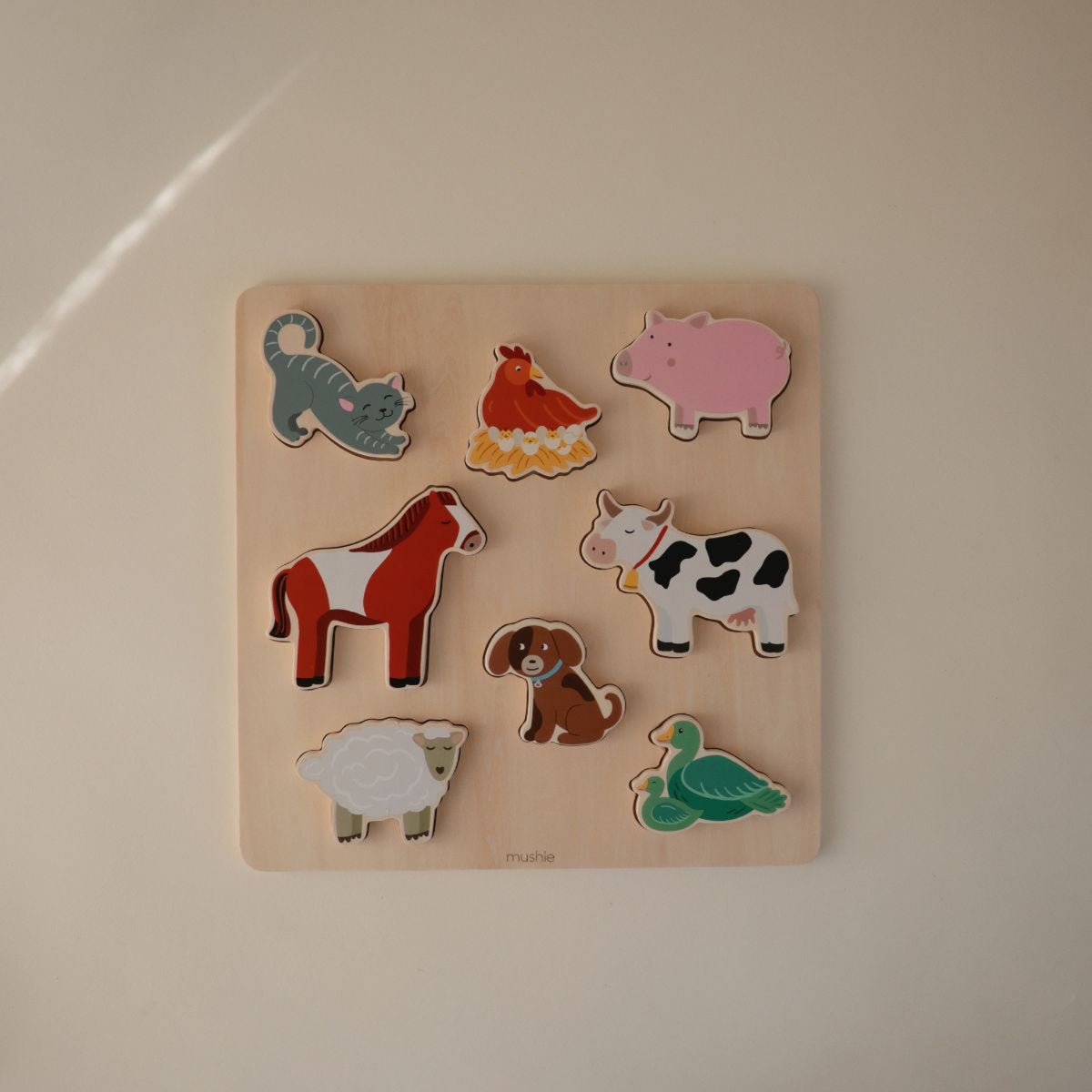 Puzzle en bois à encastrer — Mushie — Ferme — mise en situation 2 | Appart 17 Bruxelles