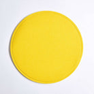 Plateaux en feutre de différentes couleurs - Parfaits pour nos tabourets: Jaune — Paper Lounge | Appart 17 Bruxelles