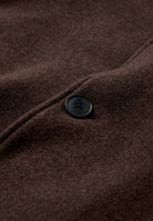 TRAVIS Manteau droit mi-long en lainage 50 % laine — Minimum — Turkish Coffee — détail de la matière 6 | Appart 17 Bruxelles