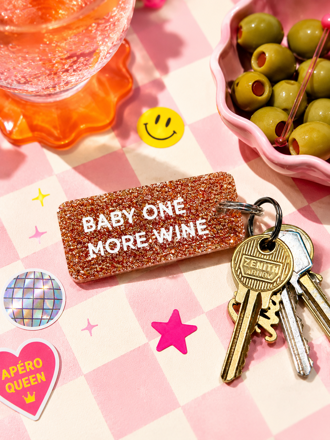 BABY ONE MORE WINE Porte-clés à paillettes Plus de Love: Rose champagne