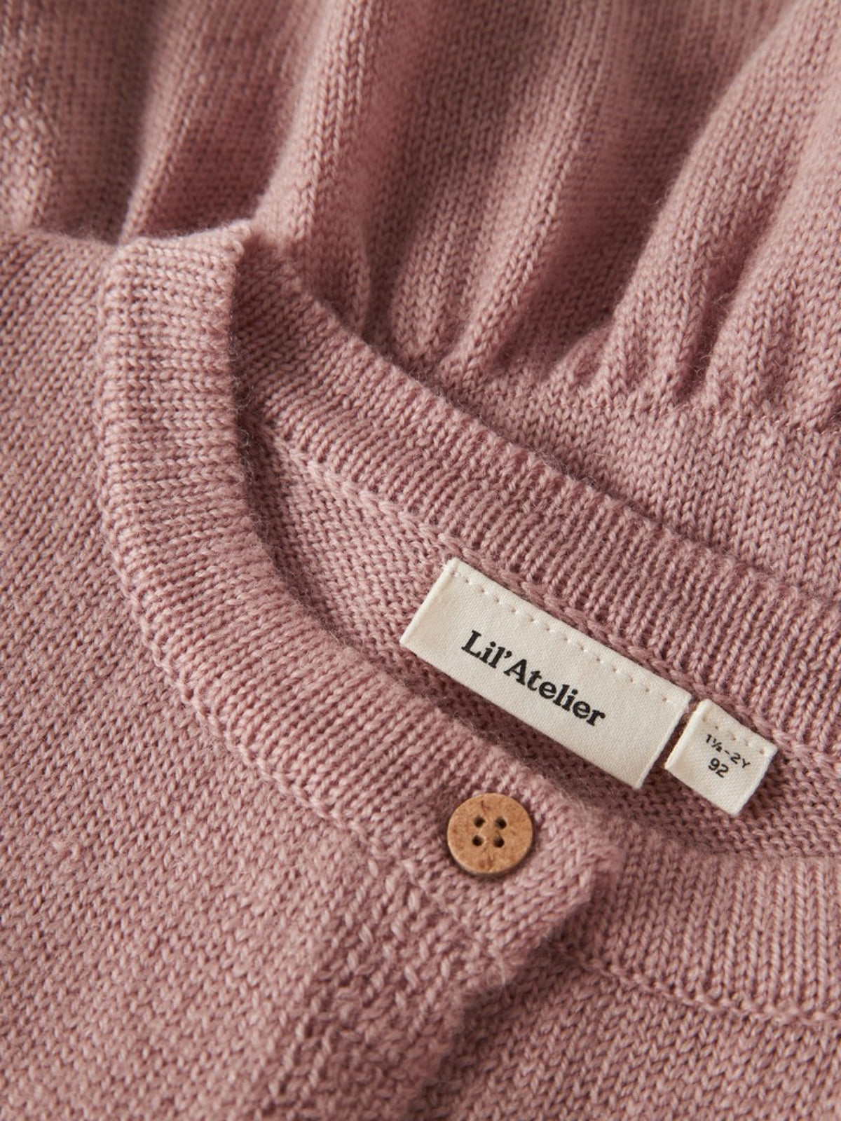 NMFNOMO Gilet en laine mérinos à basque fille — Lil' Atelier — Fawn — autre vue 4 | Appart 17 Bruxelles