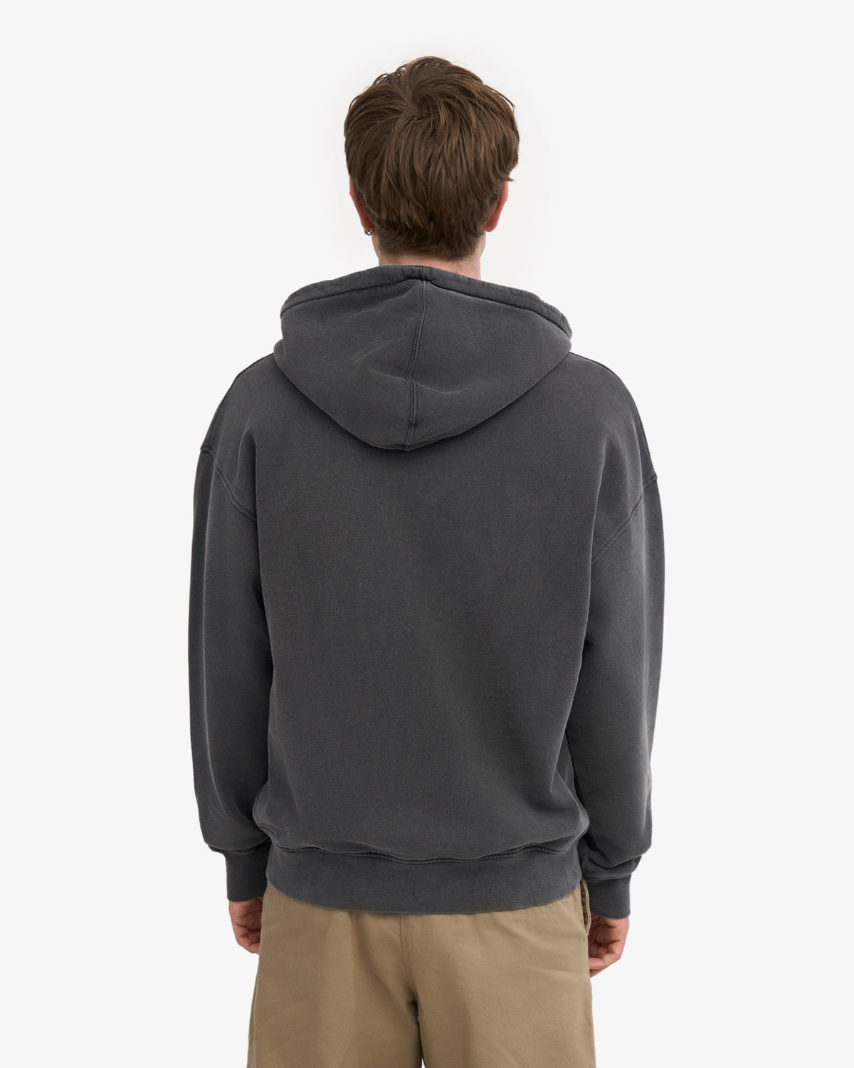 Colorful Standard Organic Oversized Zip Hood Sweat zippé à capuche — Colorful Standard — Faded Black — porté, vue de dos 4 | Appart 17 Bruxelles