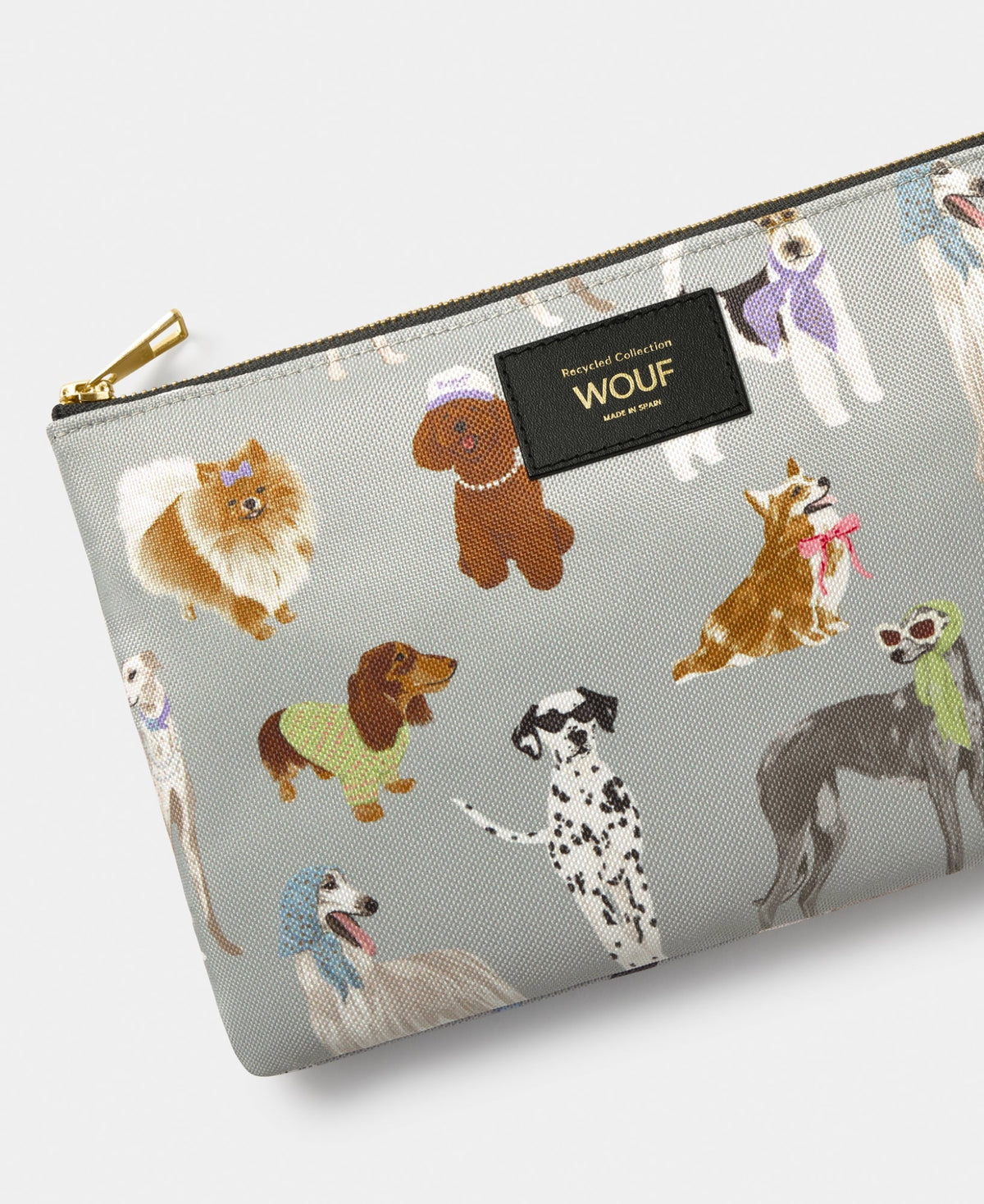 Grande pochette XL zippée en polyester recyclé — Wouf — Puppy — détail 2 | Appart 17 Bruxelles