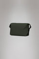 Rains Hilo Wash Bag W3 — Rains — porté | Appart 17