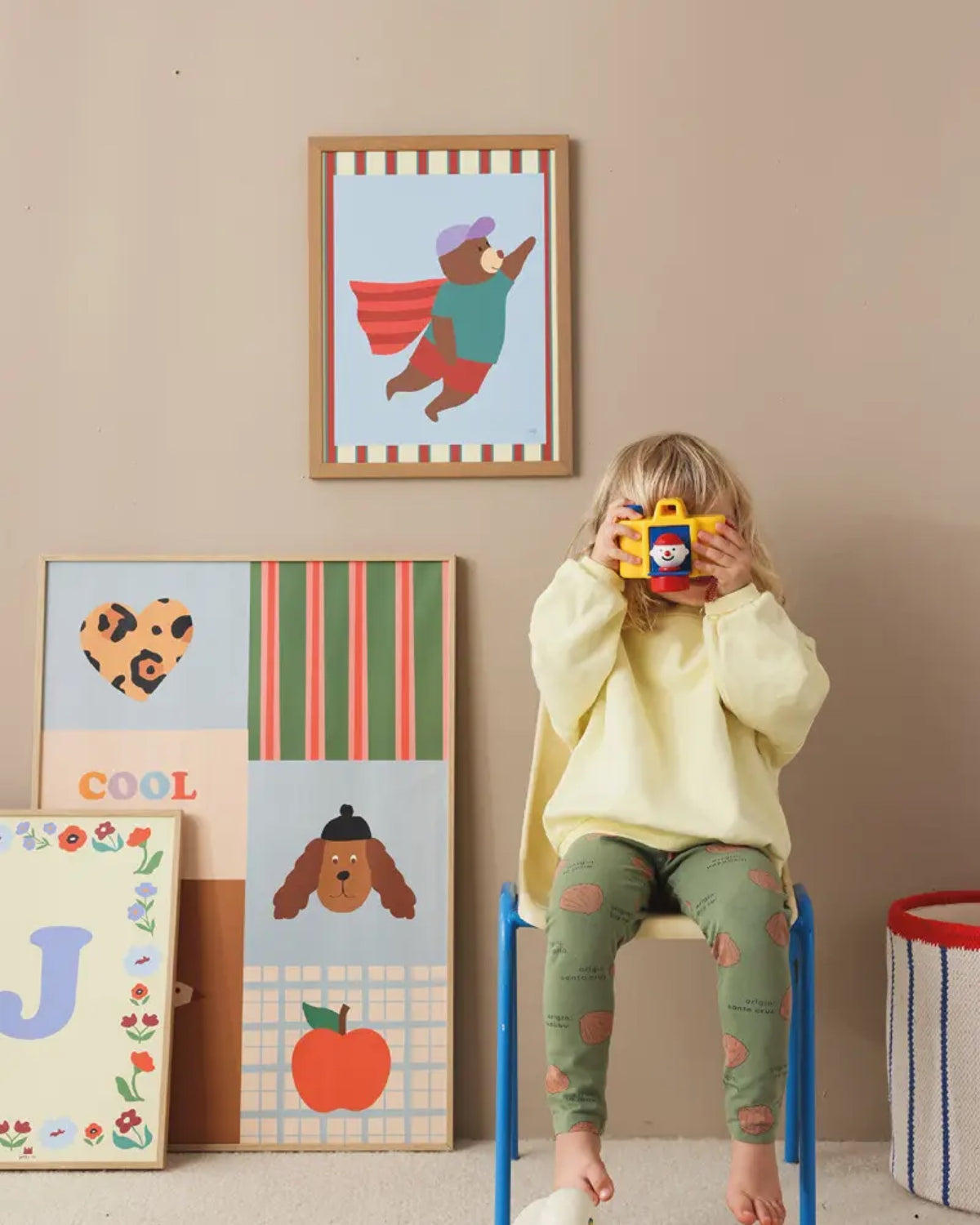 Affiche chambre enfant Le super-héros 30 × 40 cm — Ma Petite Vie — Ours — autre vue 2 | Appart 17 Bruxelles