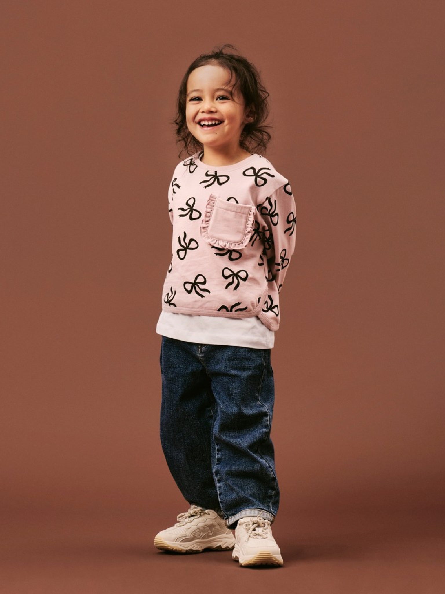 NMFBELLA Jean barrel fille — name it — Medium Blue Denim — porté | Appart 17 Bruxelles