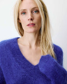 Adorable Pull col V en mohair — Cobalt — vue 5