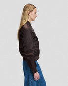 RELAXED BOMBER Blouson en nylon mi-brillant, doublure matelassée — Lee — Chocolate Torte — porté, de profil 3 | Appart 17 Bruxelles