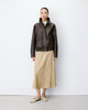 Axel Blouson oversize en simili-cuir — Grace & Mila — Chocolat — porté, en pied | Appart 17 Bruxelles