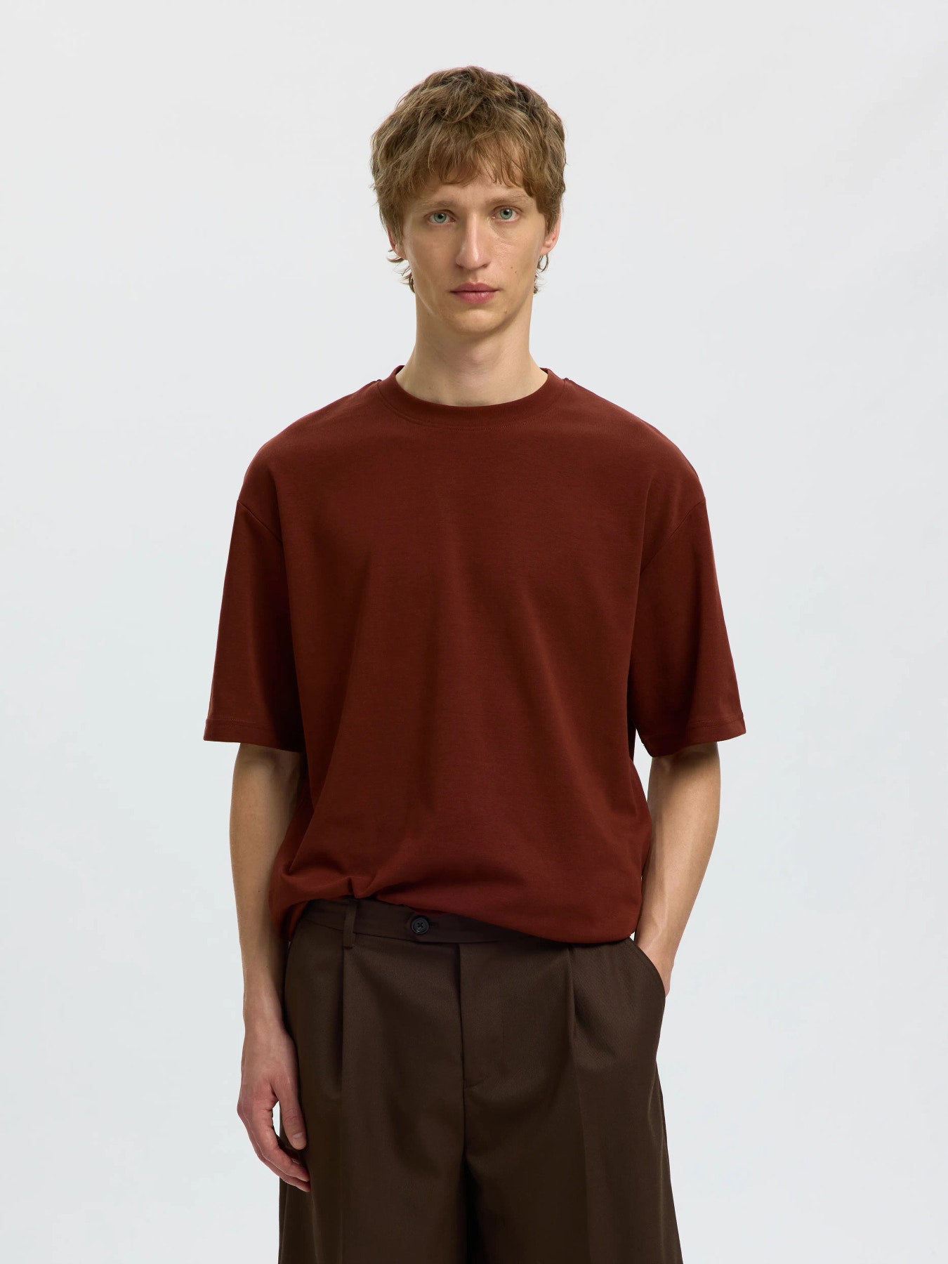 SLMLOOSEOSCAR SS O-NECK TEE NOOS - F_16094143_M_5118012_Front_1.jpg