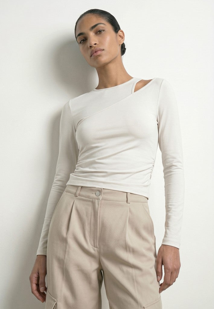 HDJULIA Top moulant asymétrique manches longues White – HYPEDROP | Appart 17
