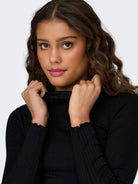 JDYFRANSISKA Top col montant manches longues Black – JDY | Appart 17