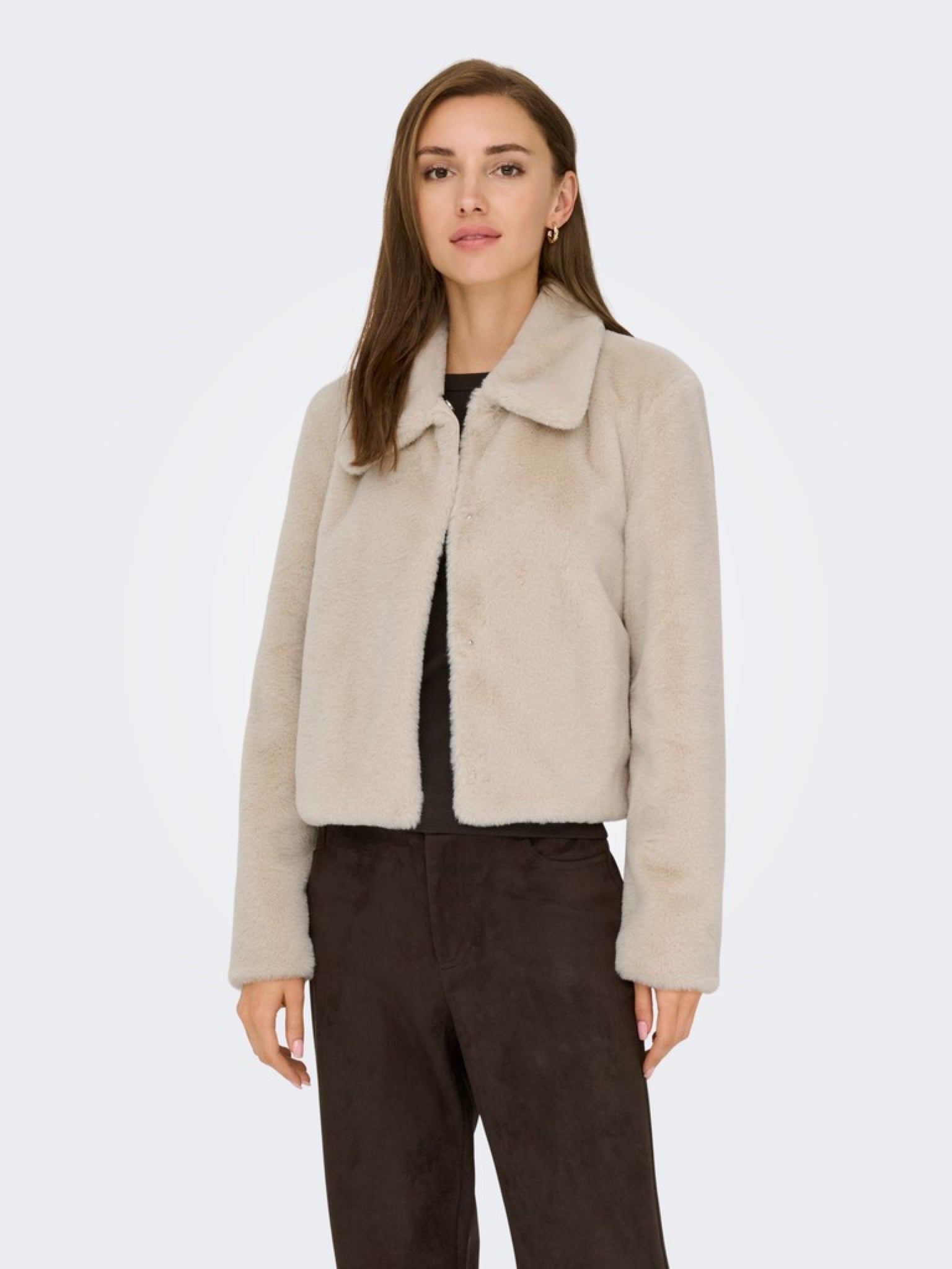 JDYMACY Veste courte en fausse fourrure Moonbeam – JDY | Appart 17