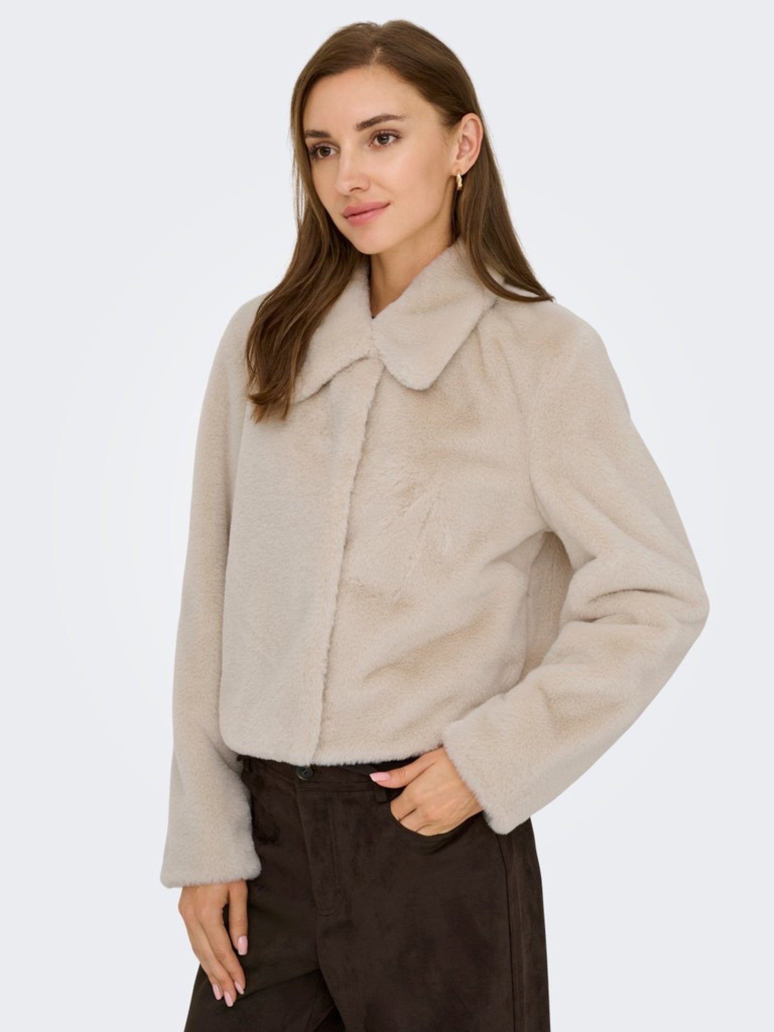 JDYMACY Veste courte en fausse fourrure Moonbeam – JDY | Appart 17