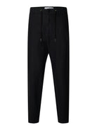 SLH180 RELAXED CROPPED MAGNUS SUN PANT — SELECTED HOMME BLACK — vue de dos | Appart 17