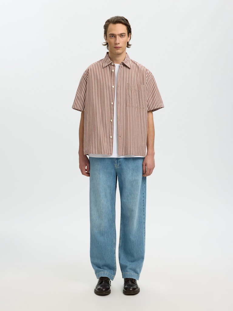 SLHRLXSTUART SEERSUCKER SS SHIRT - SELECTED-MEN_Springsummer_5006755_16101353_4.jpg