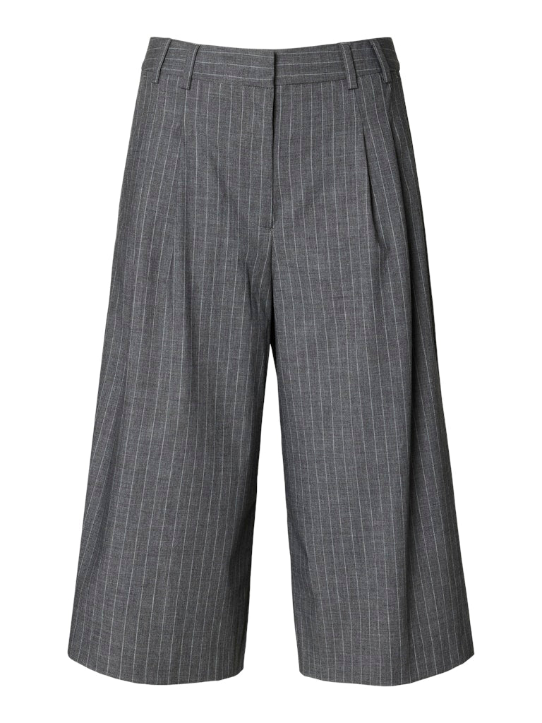 SLFTONIA HW LONG SHORTS - SELECTED-WOM_Springsummer_4938115_16100506.jpg