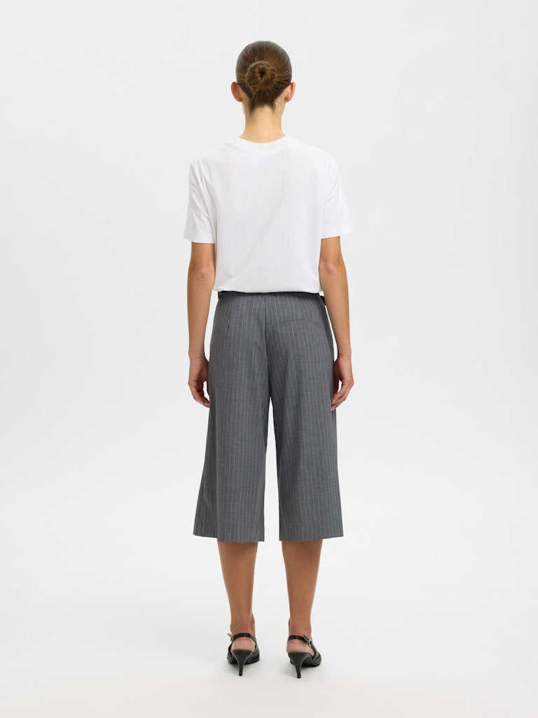 SLFTONIA HW LONG SHORTS - SELECTED-WOM_Springsummer_4938115_16100506_3.jpg