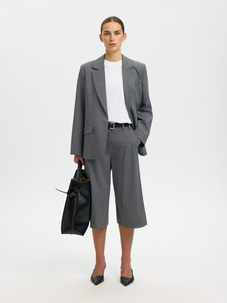 SLFTONIA HW LONG SHORTS - SELECTED-WOM_Springsummer_4938115_16100506_6.jpg