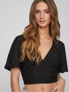 VIKAWA Top court manches courtes Black – VILA | Appart 17