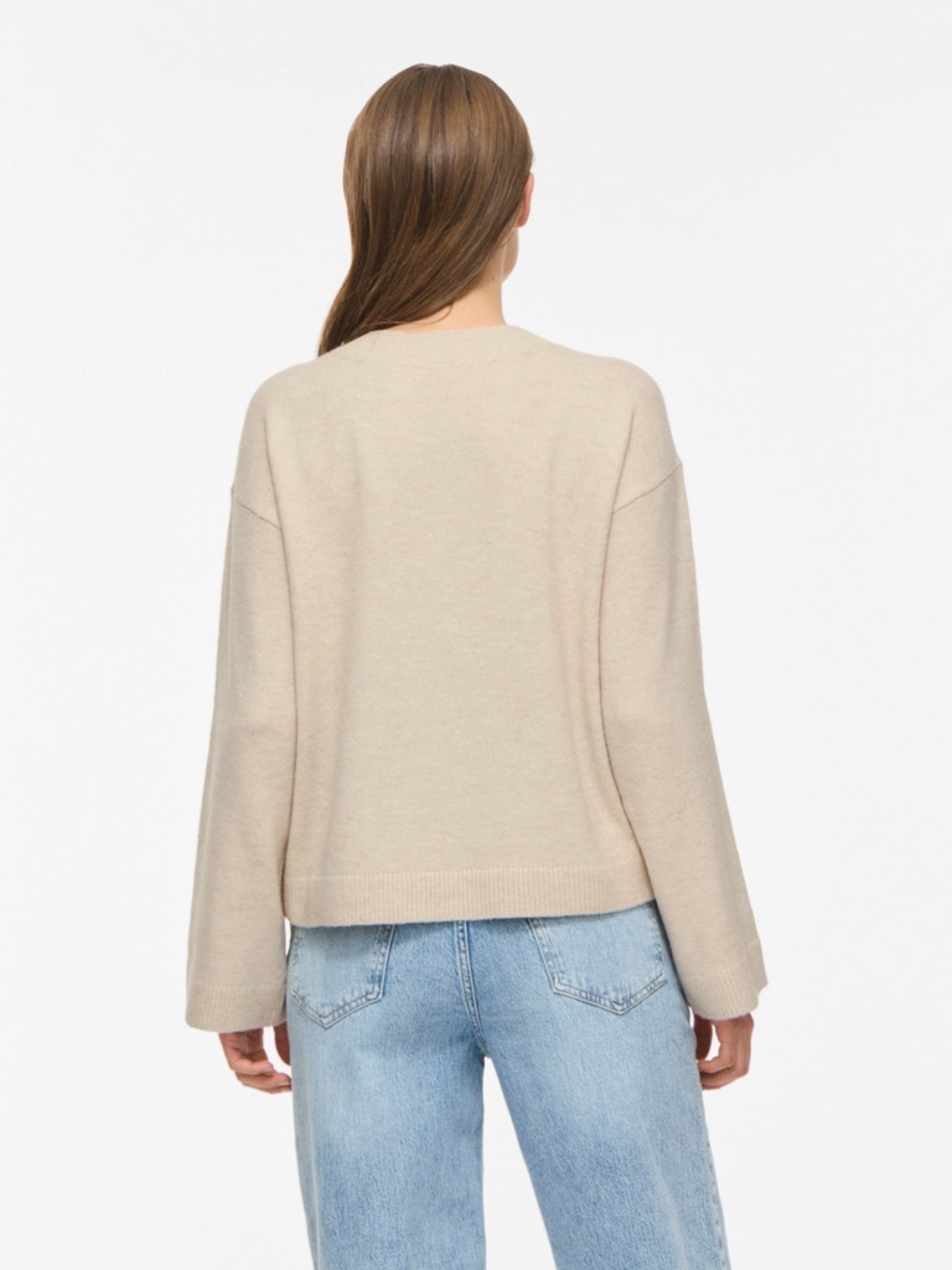 VILIGA Pull col V réversible en maille Birch – VILA | Appart 17
