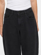 VIBRADY Jean — Medium Blue Denim Wash 009 & Black Denim Wash 501 | Appart 17