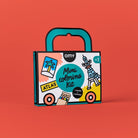 Mini Coloring Kit, poster 40 × 50 cm et 4 crayons — OMY — Atlas — packshot | Appart 17 Bruxelles