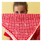 Foulard enfant 55 cm × Cha Cha Pop — Atelier Wagram — Amour fou beige et rouge — autre vue 2 | Appart 17 Bruxelles