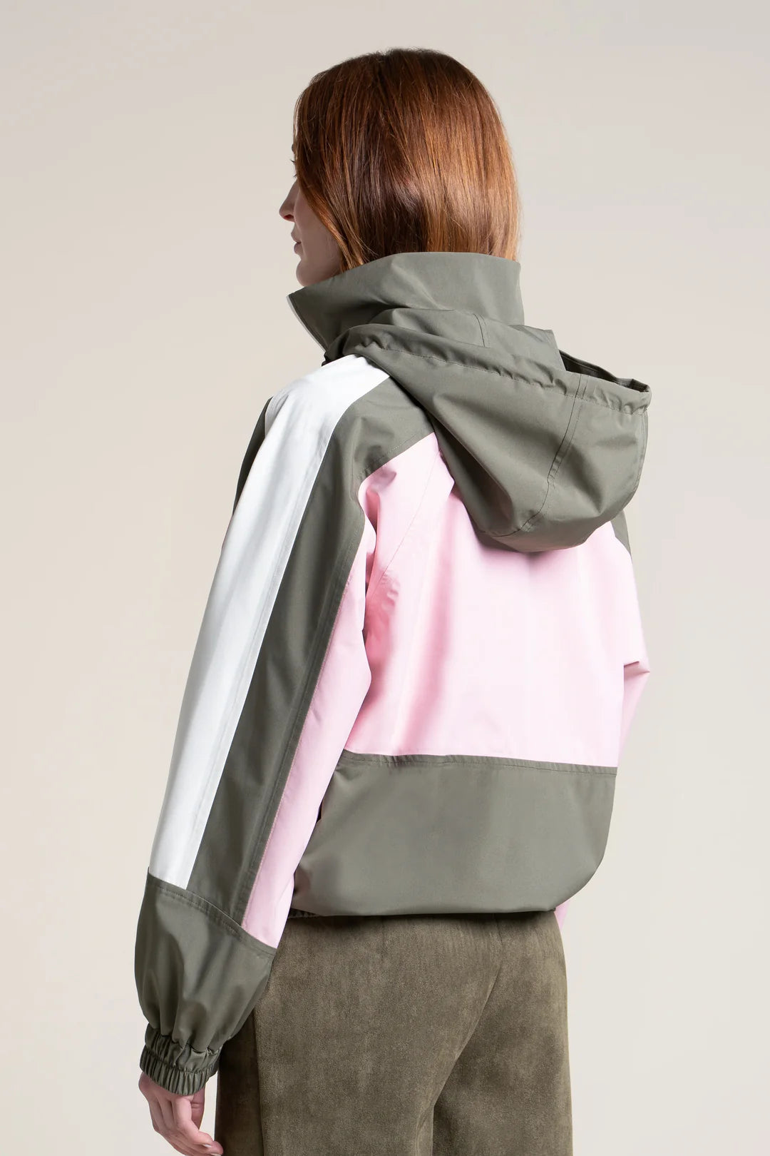 ABBESSES - VESTE IMPERMÉABLE rose — Flotte — zoom matière | Appart 17