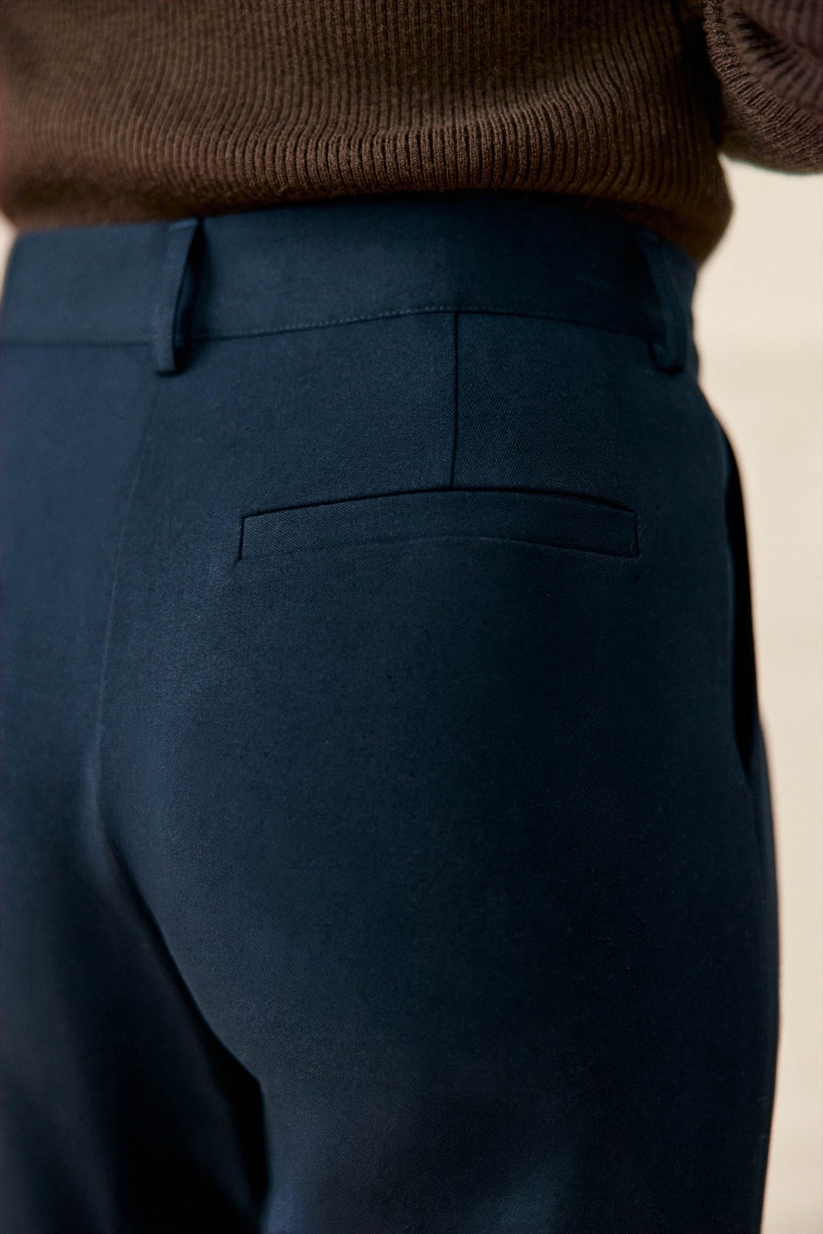 Pantalon carotte Parot à plis marqués — Marine — vue 5