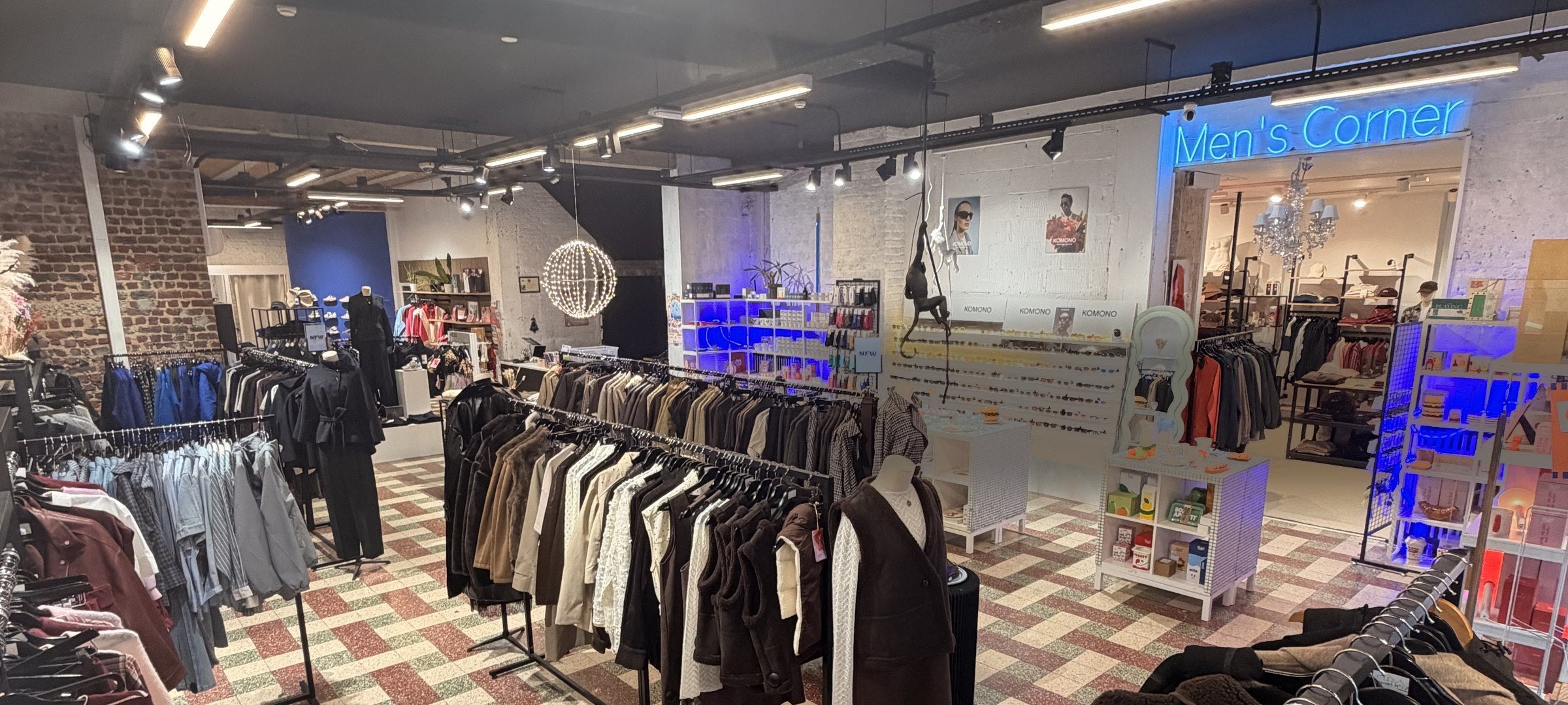 Le magasin femme Appart 17, rue des Grands Carmes à Bruxelles