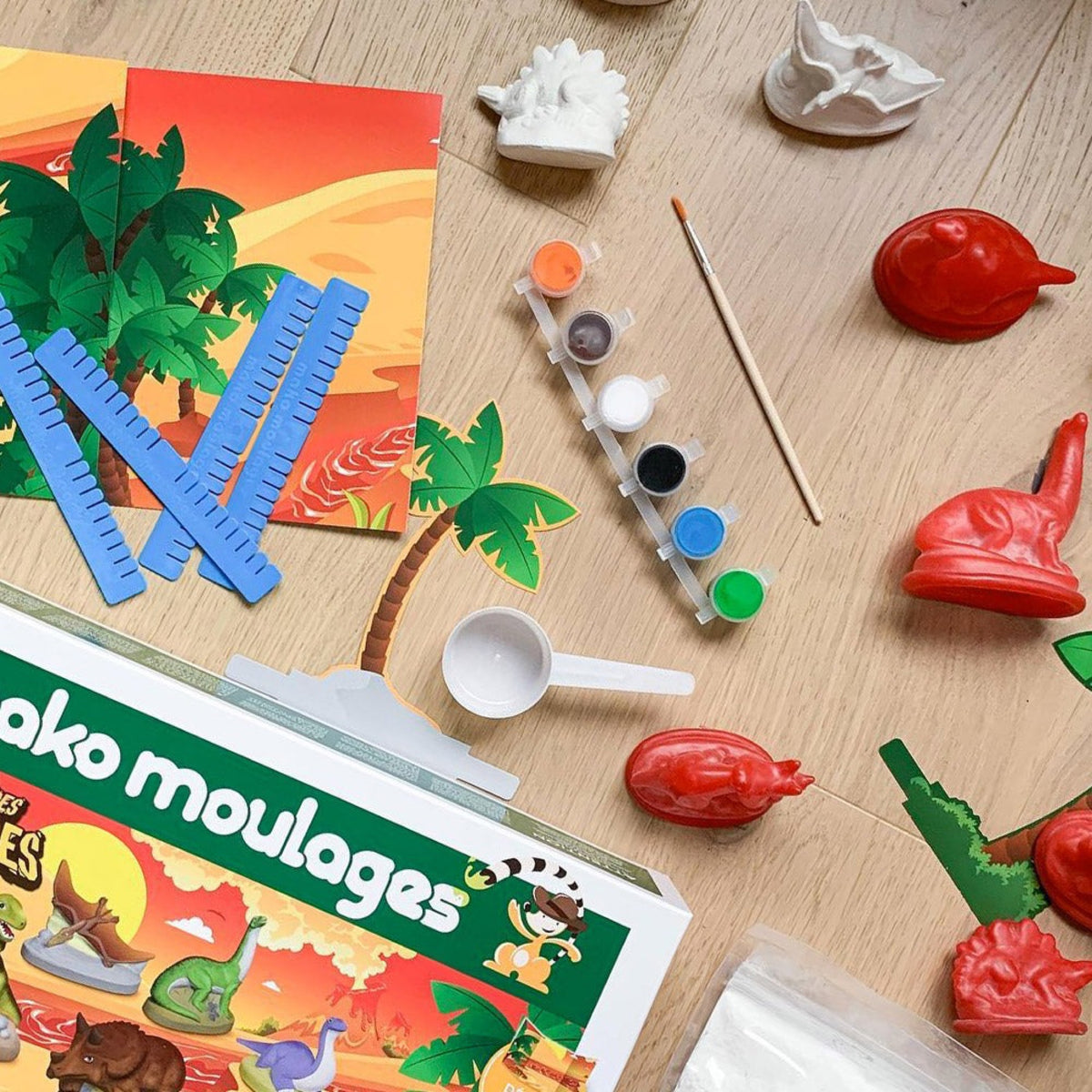 Coffret de moulage Monde des Dinosaures, 6 figurines — mako moulages — Monde des Dinosaures — autre vue 4 | Appart 17 Bruxelles
