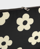 Housse d'ordinateur 13" et 14" matelassée en polyester recyclé — Wouf — Night Daisy — détail 3 | Appart 17 Bruxelles