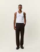 Casual Track Pants Pantalon de survêtement — Les Deux — Delicioso Brown — porté, en pied | Appart 17 Bruxelles